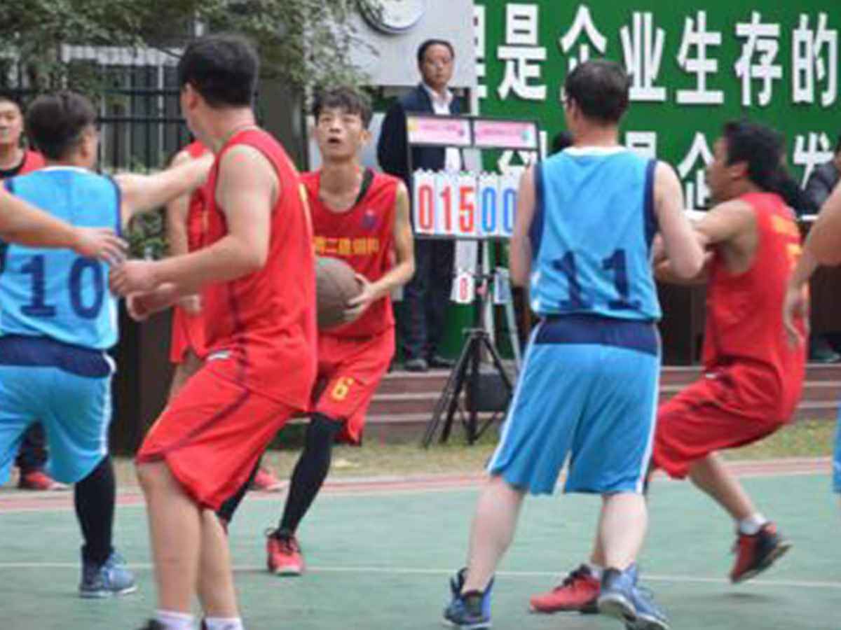 参加米兰官方端网站入口-Ac米兰(中国)“奋进杯”男子篮球赛